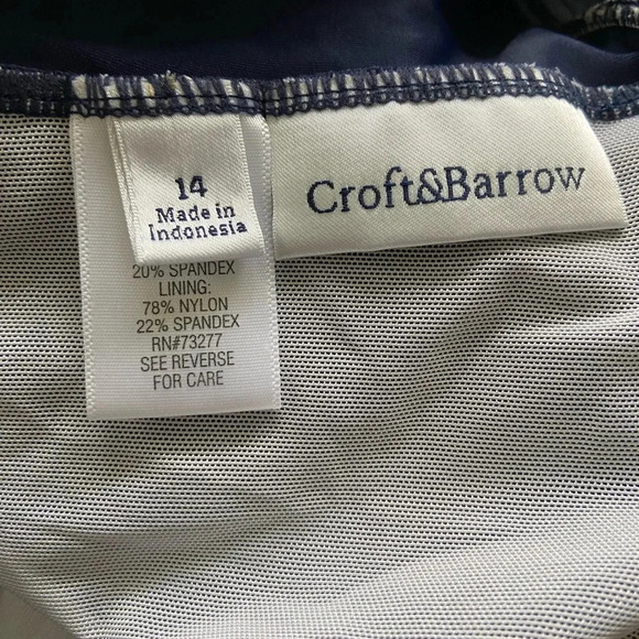 Croft & Barrow Size 14 One Piece Swimsuit - Picture 5 of 7